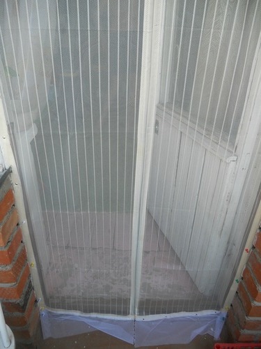 Обзор сеток от комаров на балконную дверь Обзор сеток от комаров на балконную дверь