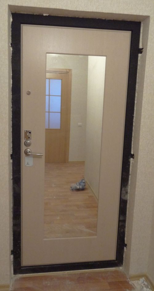 Чем чревата установка зеркала напротив входной двери Чем чревата установка зеркала напротив входной двери