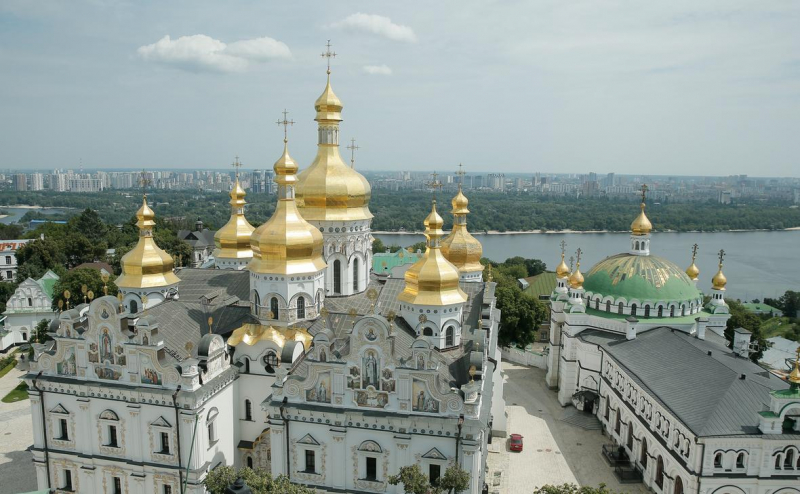Минкульт Украины проверит мощи святых в Киево-Печерской лавре