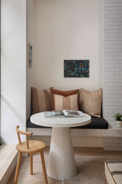 Элегантные современные интерьеры исторического таунхауса на Манхеттене