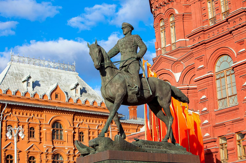 12 главных памятников Великой Отечественной