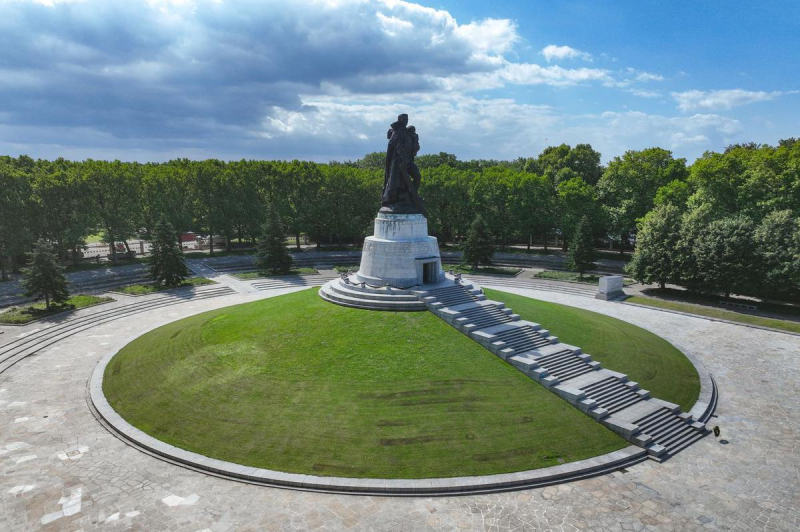 12 главных памятников Великой Отечественной