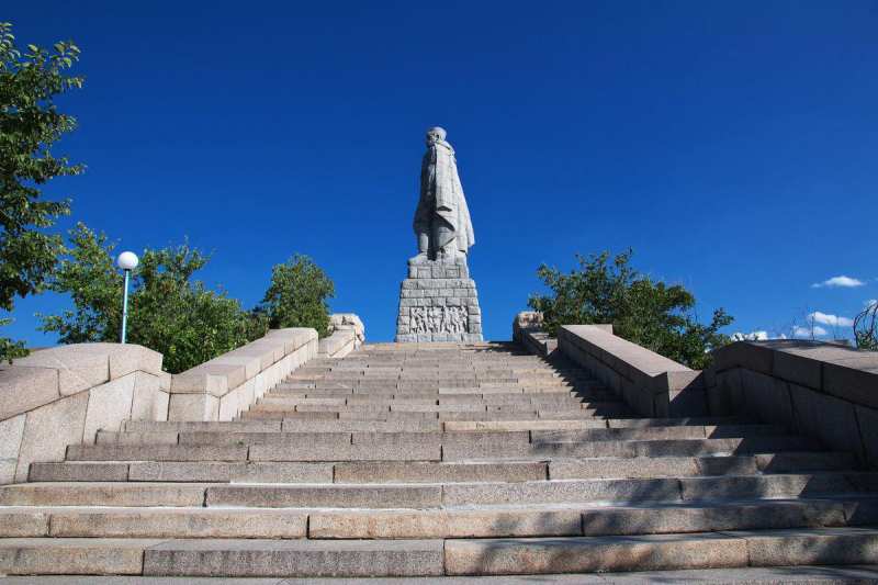 12 главных памятников Великой Отечественной
