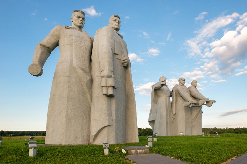 12 главных памятников Великой Отечественной