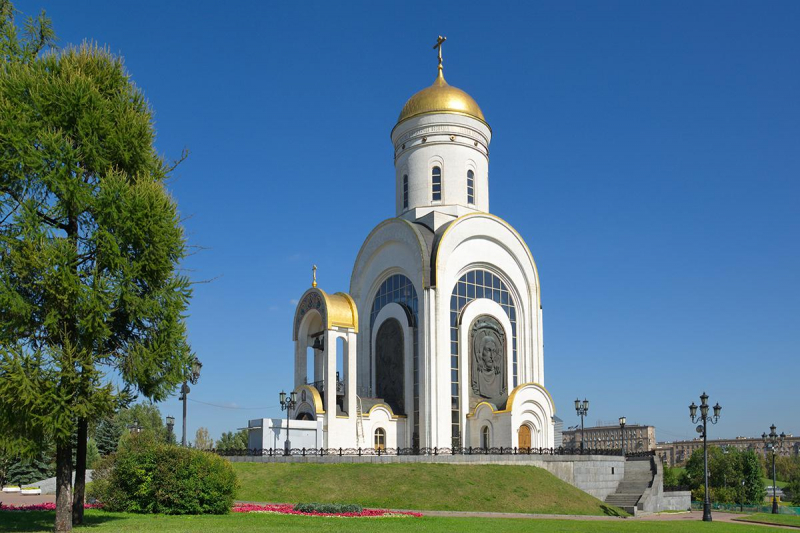 12 главных памятников Великой Отечественной