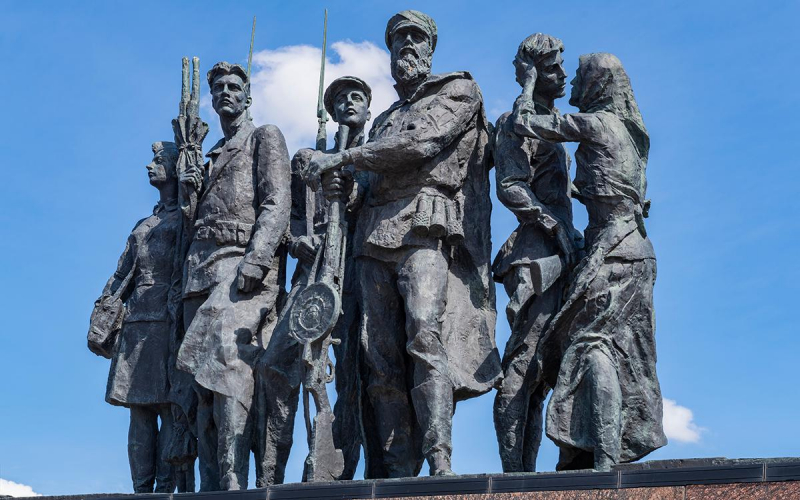 12 главных памятников Великой Отечественной