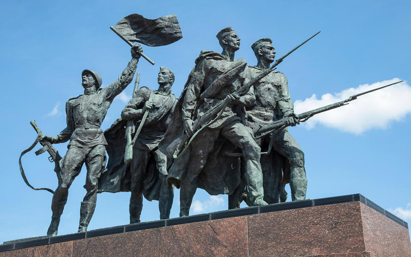 12 главных памятников Великой Отечественной