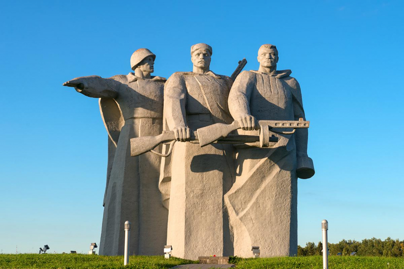 12 главных памятников Великой Отечественной