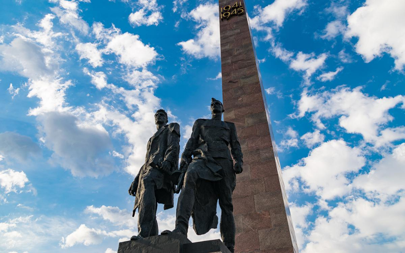 12 главных памятников Великой Отечественной