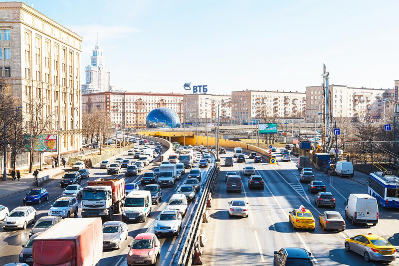 Как отстраивали города после Победы и сколько стоит это жилье в 2025