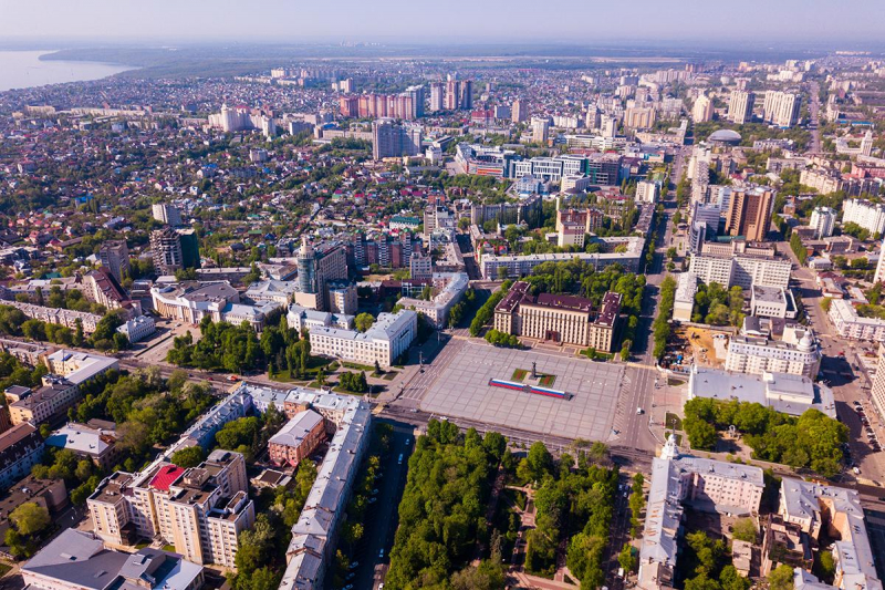 Как отстраивали города после Победы и сколько стоит это жилье в 2025