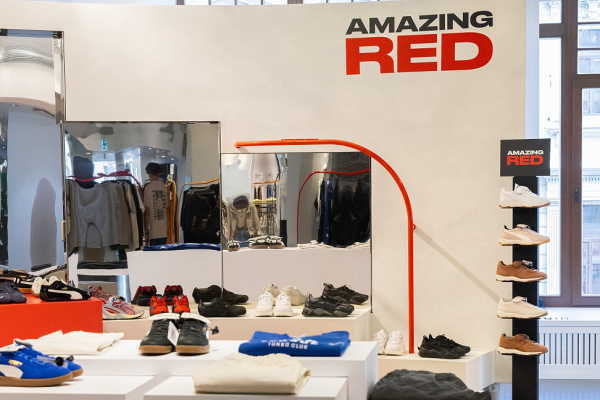 Сеть AMAZING RED открыла первый магазин в Иркутске (ФОТО) Сеть AMAZING RED открыла первый магазин в Иркутске (ФОТО)