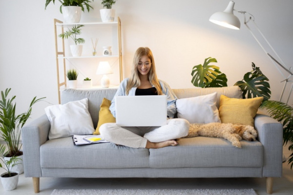 SuperJob: сотрудники на удаленке работают в 4 из 10 компаний SuperJob: сотрудники на удаленке работают в 4 из 10 компаний