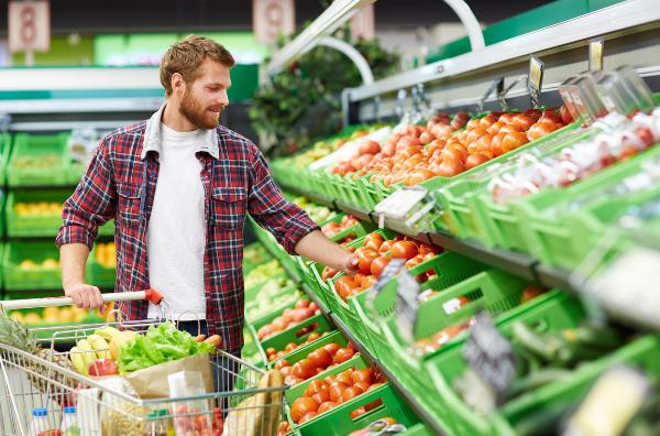 Рынок продуктов питания в России сократится почти на 5% при резком росте цен Рынок продуктов питания в России сократится почти на 5% при резком росте цен
