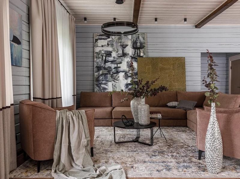 Гостиная в деревянном доме: правила оформления, подходящие стили и 52 фото