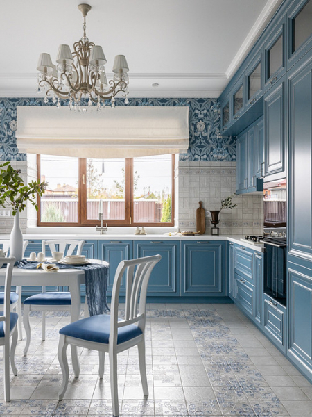 Какие обои выбирают дизайнеры для кухни? 5 красивых примеров
