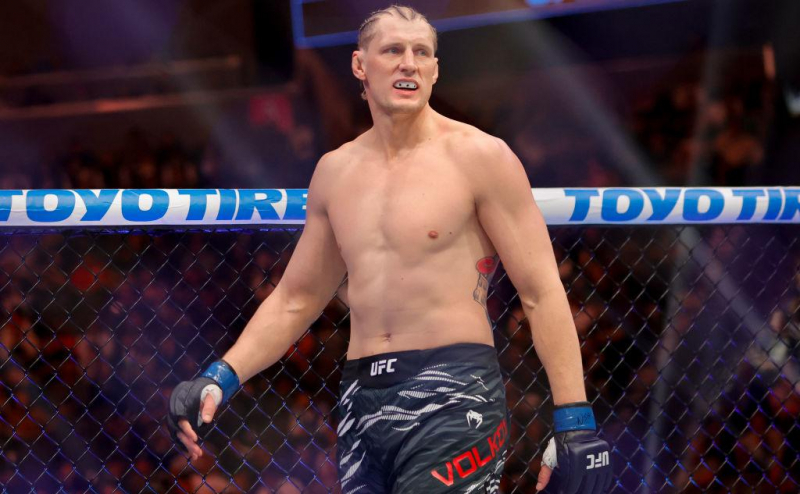 Стал известен следующий соперник лучшего российского тяжеловеса в UFC